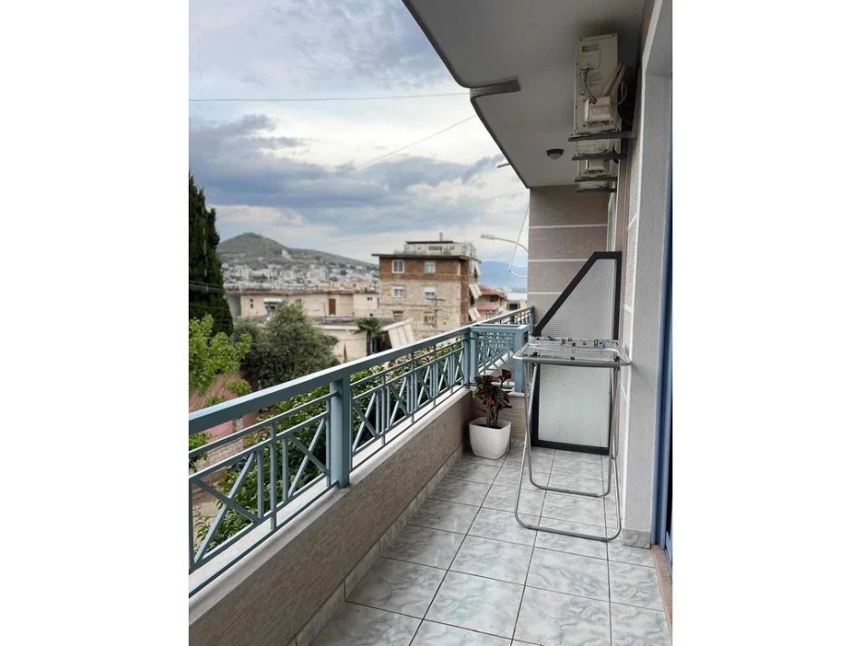 Sarande, jepet me qera hotel , 360 m² 27.000 € (Sarande qender)
