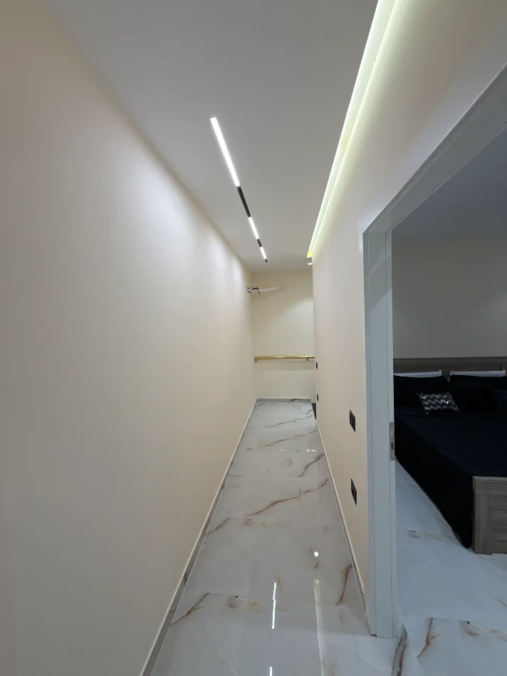 Shqiperi, jepet me qera apartament duplex 2+1 , 80 m² 800 € (Prane Ambasades Amerikane)