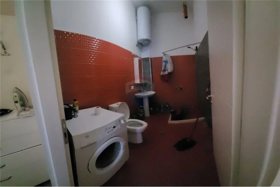 Tirane, jepet me qera apartament Kati 1, 80 m² 300 € 