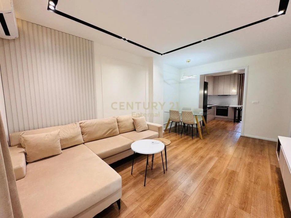 Tirane, jepet me qera apartament 2+1 Kati 2, 90 m² 1.100 € 