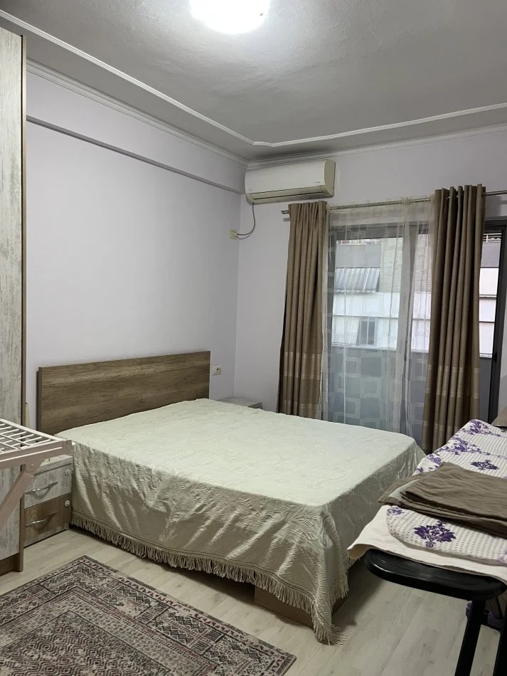 Tirane, jepet me qera apartament 2+1+Ballkon Kati 7, 100 m² 500 € (Astir te Eja Studio)