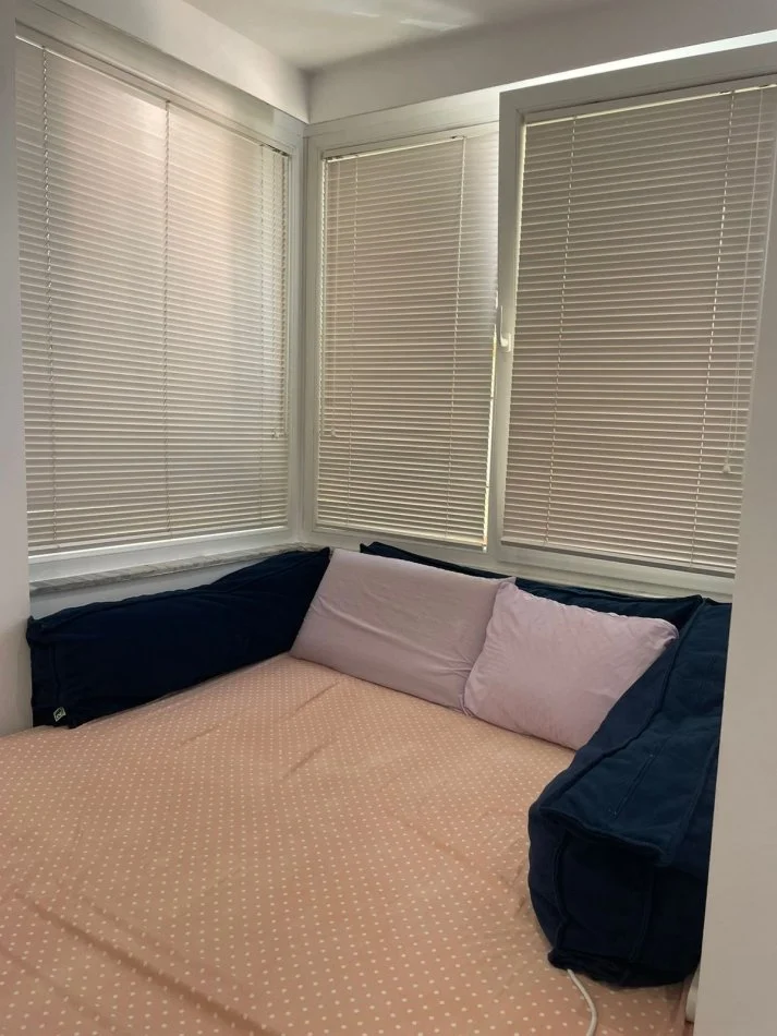 Tirane, jepet me qera apartament 1+1 Kati 5, 55 m² 470 € 