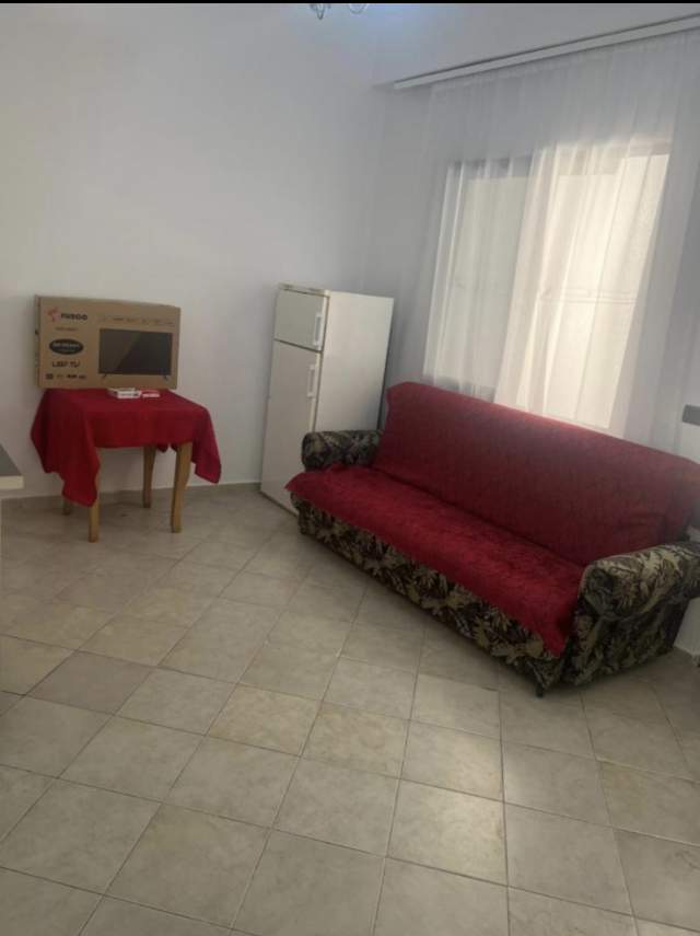 Tirane, jepet me qera shtepi 1+1 Kati 0, 60m² 20000 lek (Shaban duka)