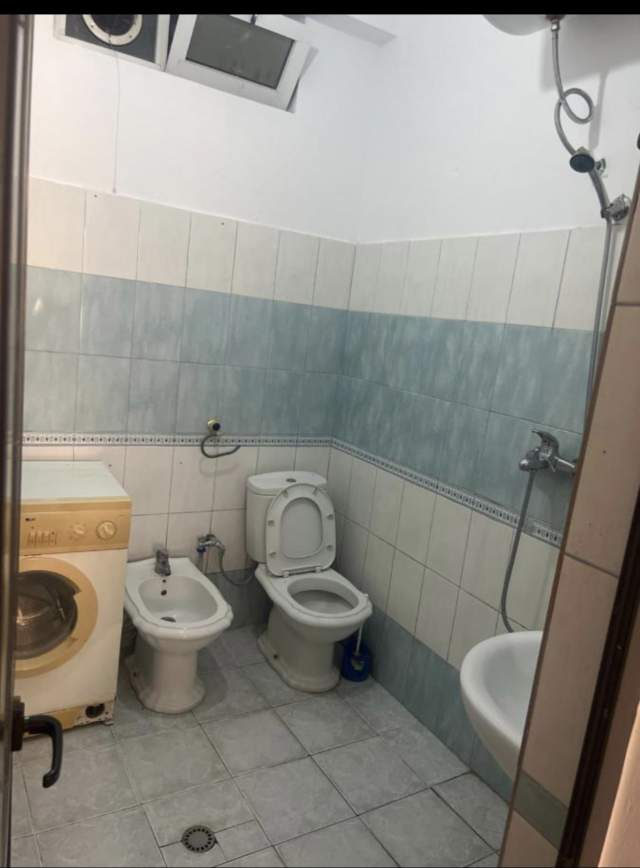 Tirane, jepet me qera shtepi 1+1 Kati 0, 60m² 20000 lek (Shaban duka)