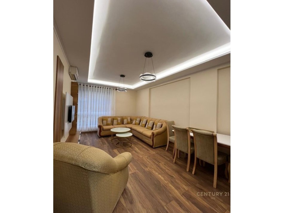 Tirane, jepet me qera apartament 1+1 Kati 2, 60 m² 550 € 