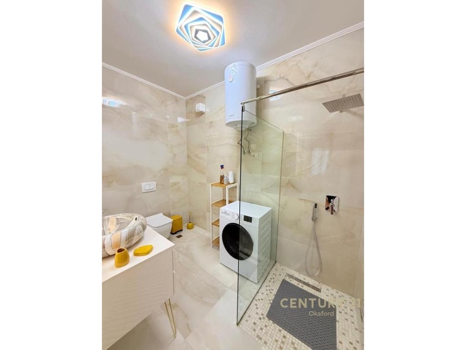 Tirane, jepet me qera apartament 2+1+Aneks+Ballkon Kati 6, 80 m² 1.200 € 