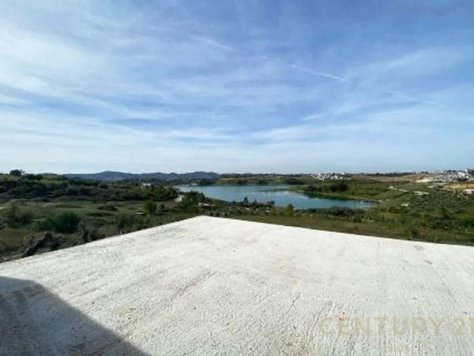 Tirane, shes Vile 3 Katshe Kati 3, 419 m² 600.000 € (Lakeside Residencë)