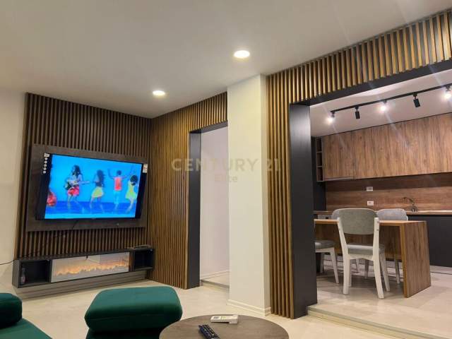 Tirane, jepet me qera apartament Dublex Kati 5, 99 m² 830 Euro (Qender, xhamia)