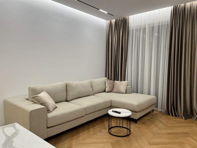 Tirane, jepet me qera apartament Kati 4, 80 m² 900 Euro (Komuna e parisit)