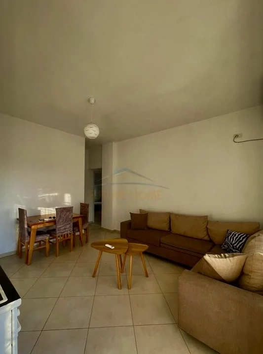 Tirane, jepet me qera apartament 2+1 Kati 2, 110 m² 400 € (Kodra e priftit)