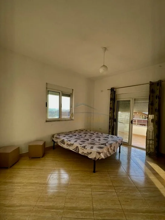 Tirane, jepet me qera apartament 2+1 Kati 2, 110 m² 400 € (Kodra e priftit)
