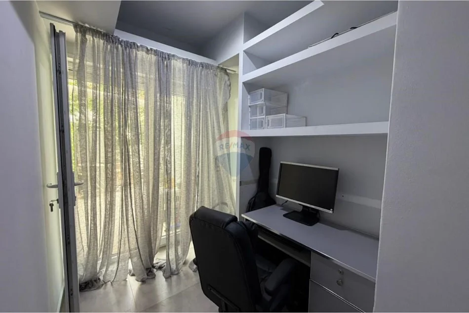 Tirane, shitet apartament 1+1+Ballkon , 85 m² 165.000 € (Kodra e Diellit 2)