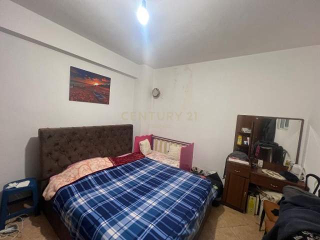 Tirane, shitet apartament 1+1+A+BLK 130.000 Euro (Prane 7 xhuxhave)