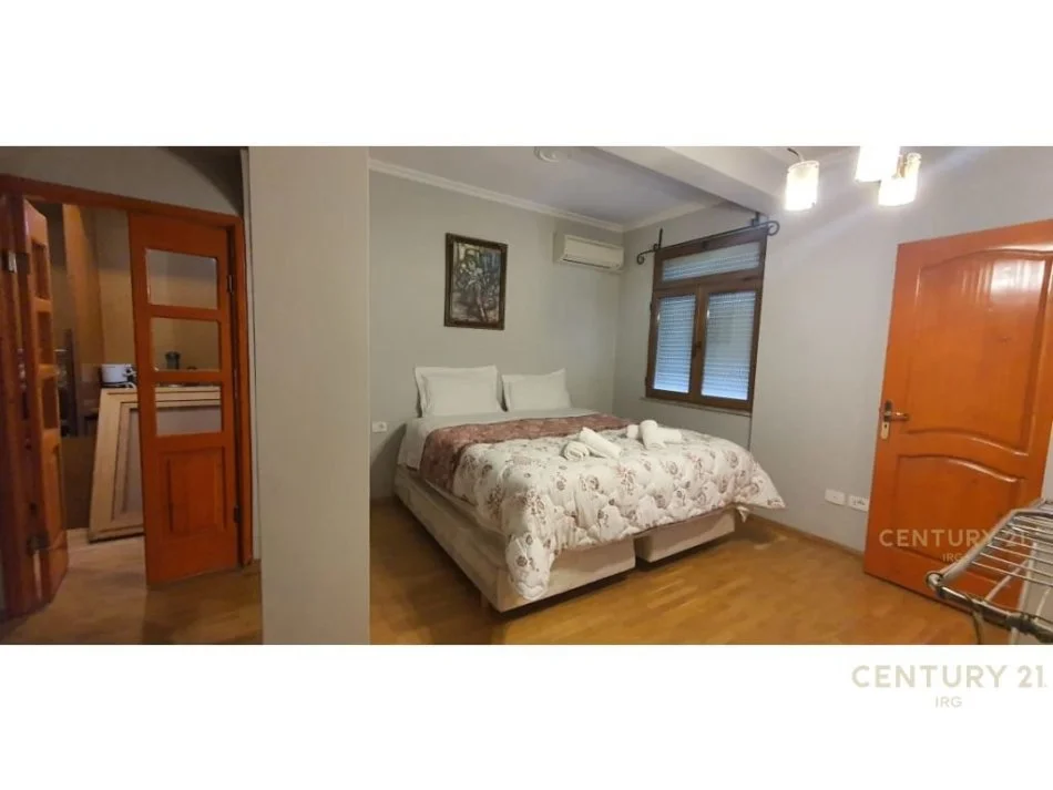 Tirane, shes apartament 3+1+Aneks+Ballkon Kati 6, 199 m² 550.000 € (Piaca)