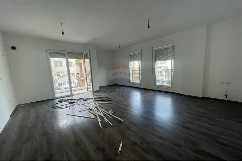Tirane, jepet me qera apartament Kati 2, 110 m² 450 € 