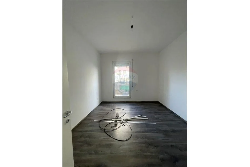 Tirane, jepet me qera apartament Kati 2, 110 m² 450 € 