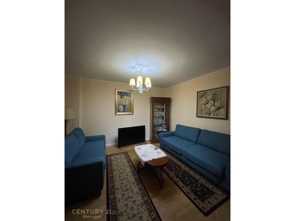 Tirane, jepet me qera apartament 2+1+Aneks+Ballkon Kati 2, 106 m² 1.200 € 