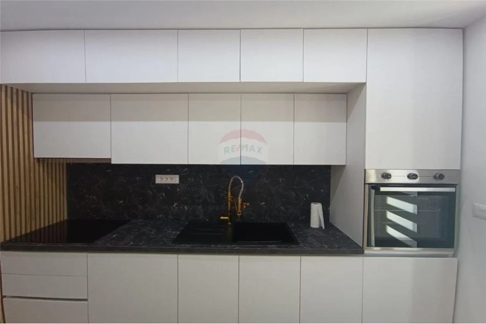 Tirane, jepet me qera apartament Kati 1, 40 m² 550 € 