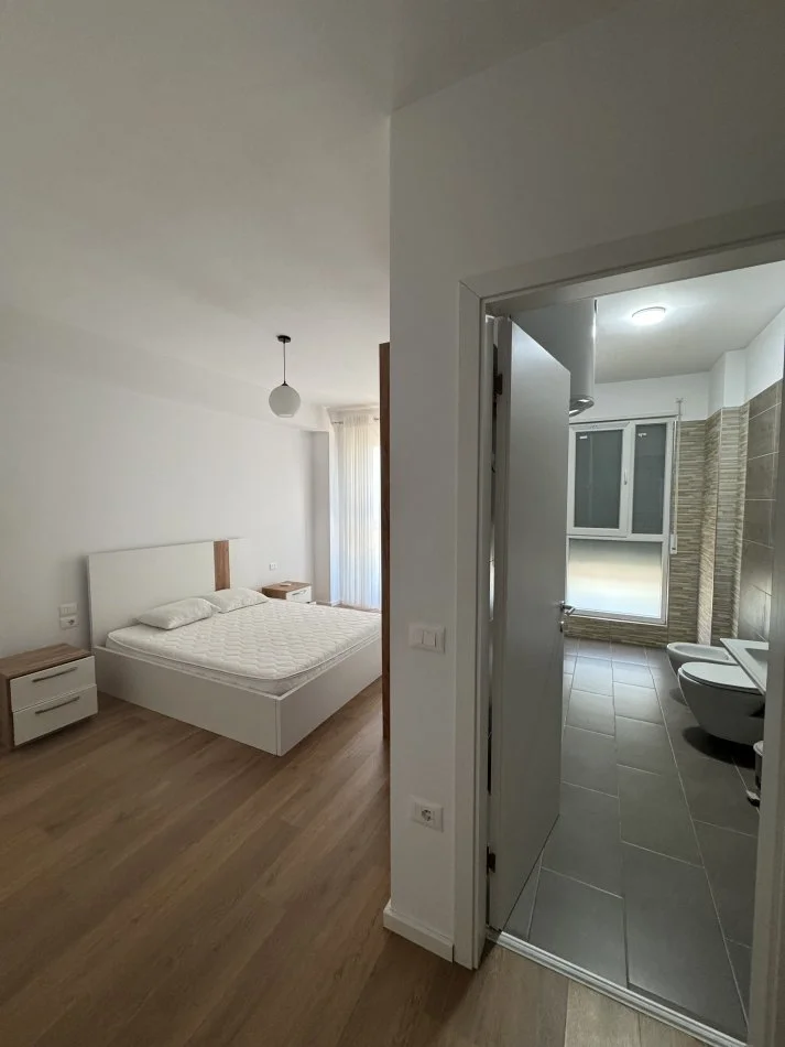 Tirane, apartament 2+1+Ballkon Kati 3,