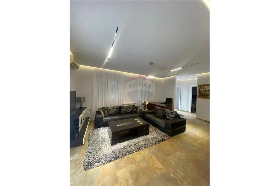 Tirane, jepet me qera apartament Kati 3, 80 m² 600 € 