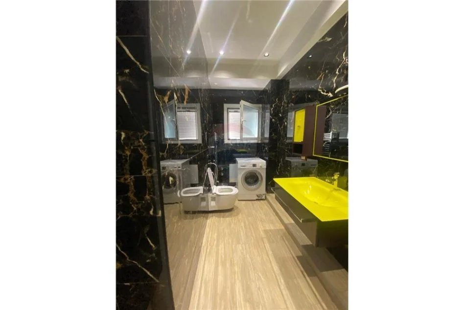 Tirane, jepet me qera apartament Kati 3, 80 m² 600 € 