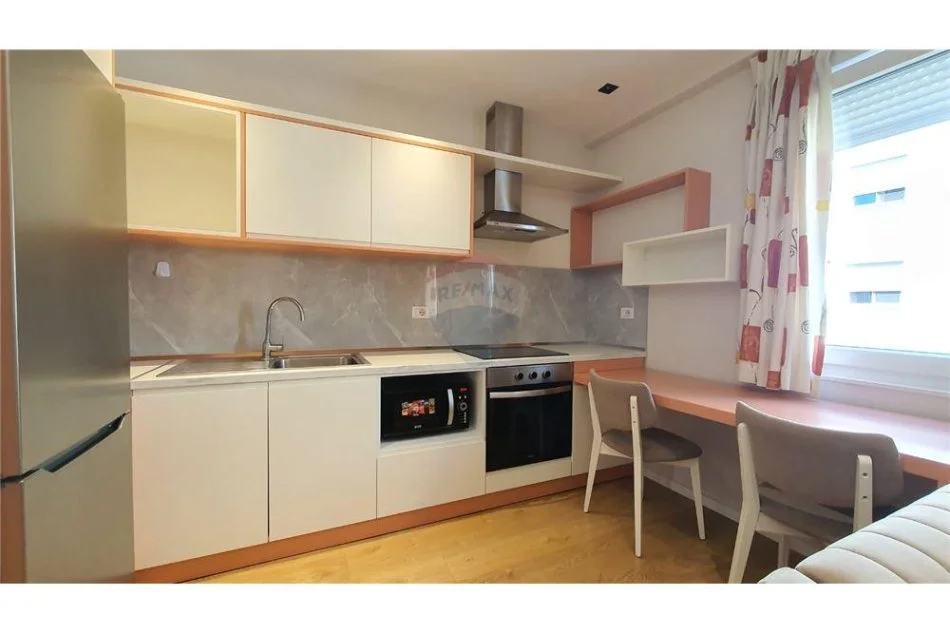 Tirane, jepet me qera apartament Kati 5, 38 m² 500 €