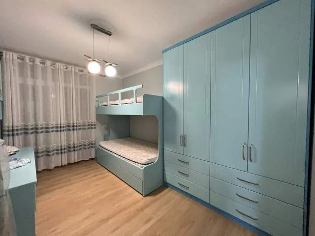 Tirane, jepet me qera apartament Kati 2, 130 m² 850 Euro (Komuna e parisit)