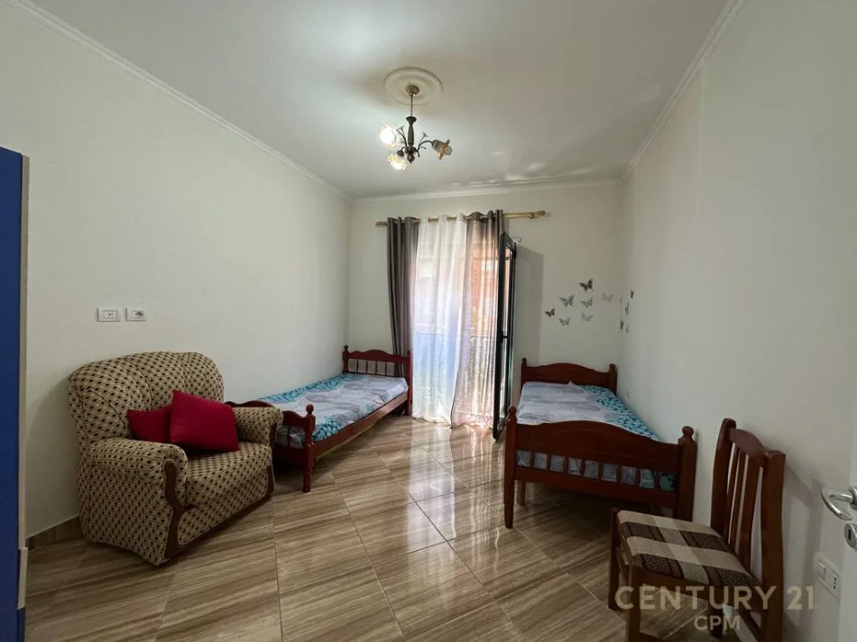 Tirane, jepet me qera apartament 2+1 Kati 1, 107 m² 600 € (Green City)