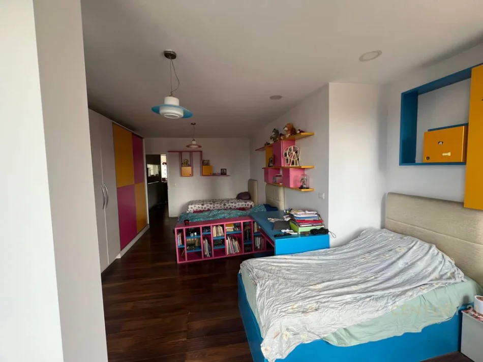 Tirane, shitet apartament 2+1+Aneks Kati 11, 154 m² 360.000 € (Rruga e dibres)