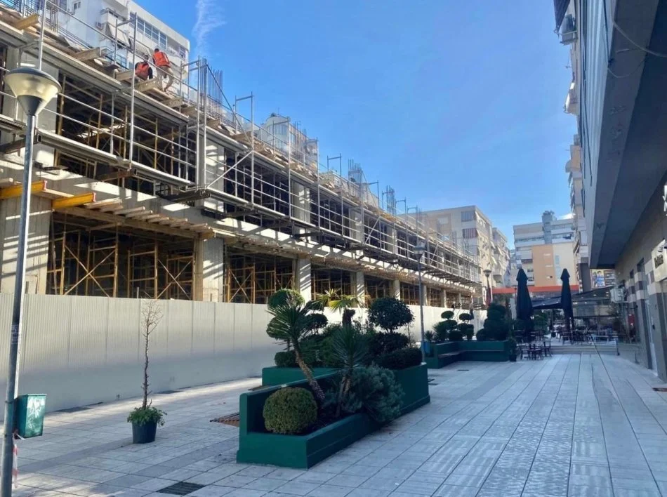 Tirane, shitet apartament Kati 1, 72 m² 185.000 € 