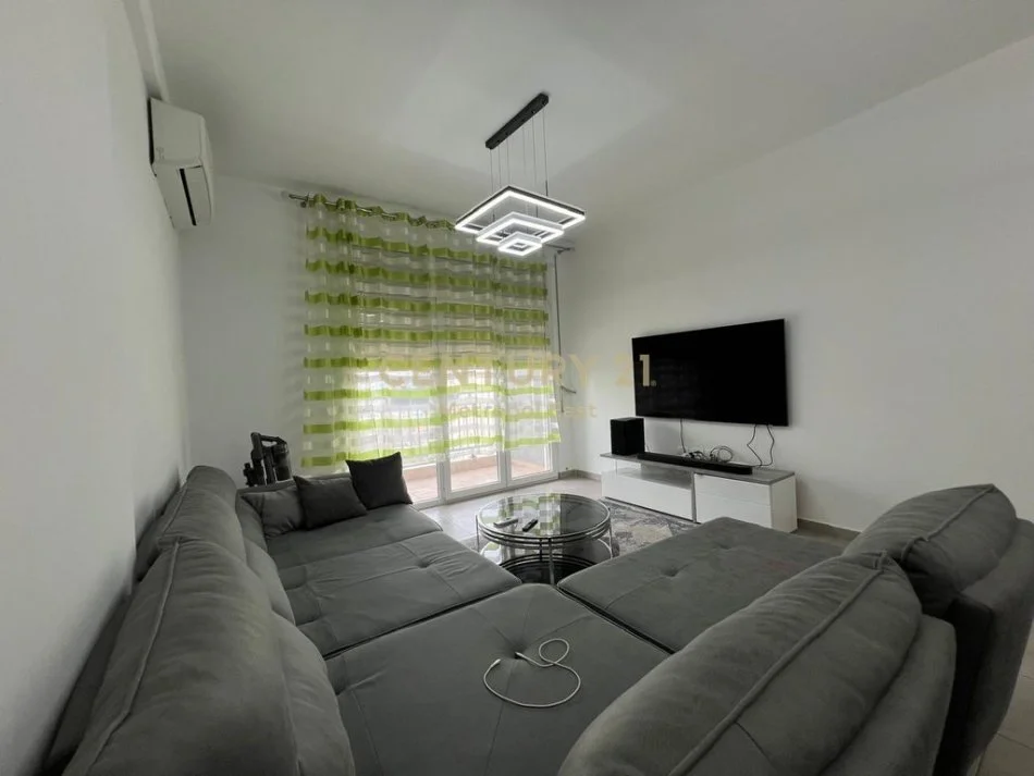Tirane, shitet apartament 2+1 Kati 9, 100 m² 210.000 € 