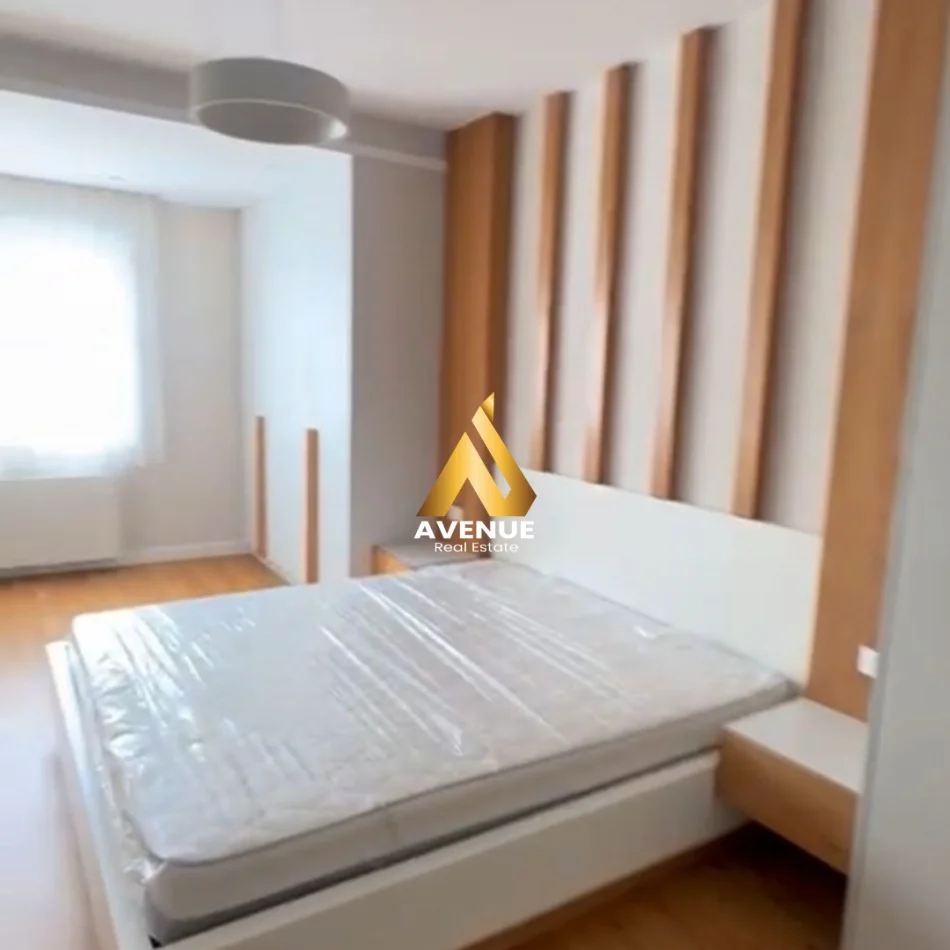 Tirane, jepet me qera apartament 3+1 Kati 6, 155 m² 1.500 € (Prokop Mima)