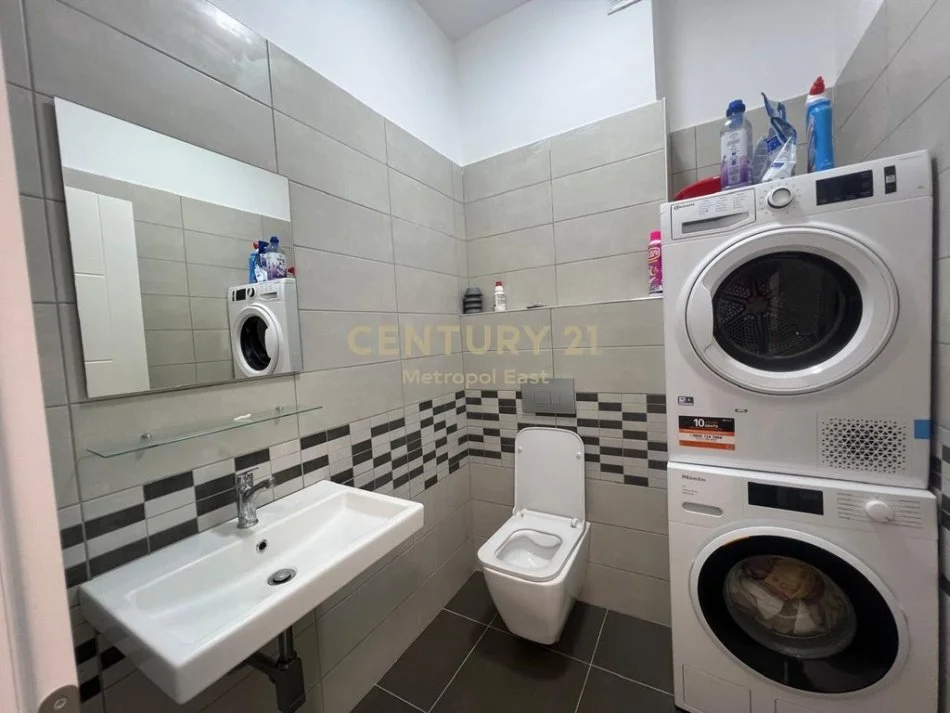 Tirane, shitet apartament 2+1 Kati 9, 100 m² 210.000 € 