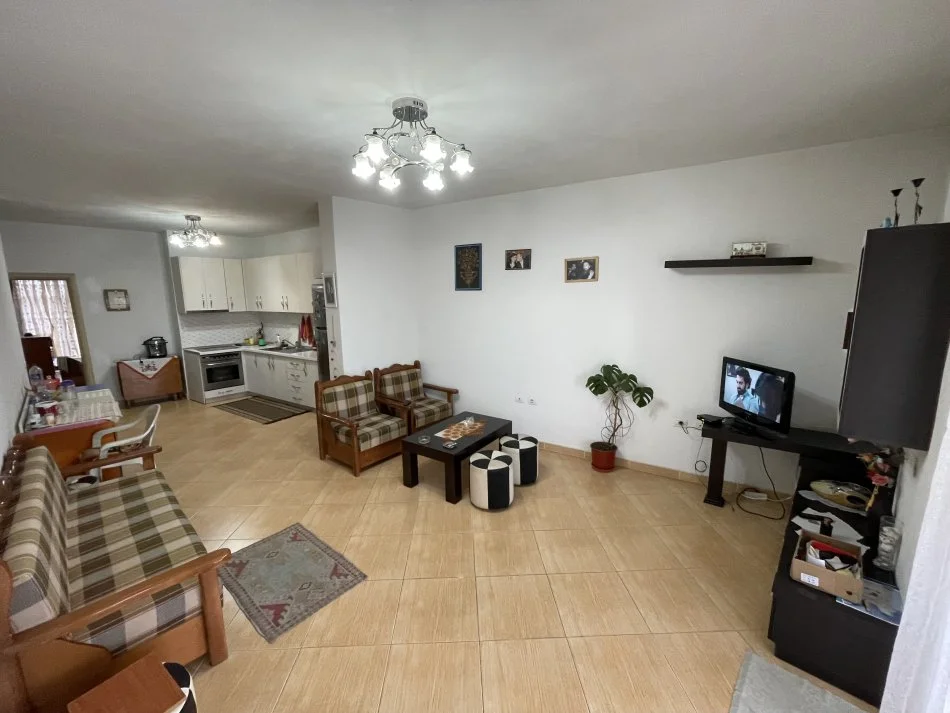 Tirane, shes apartament 2+1+Aneks+Ballkon Kati 4, 115 m² 130.000 € (Yzberisht , “Cabej”)