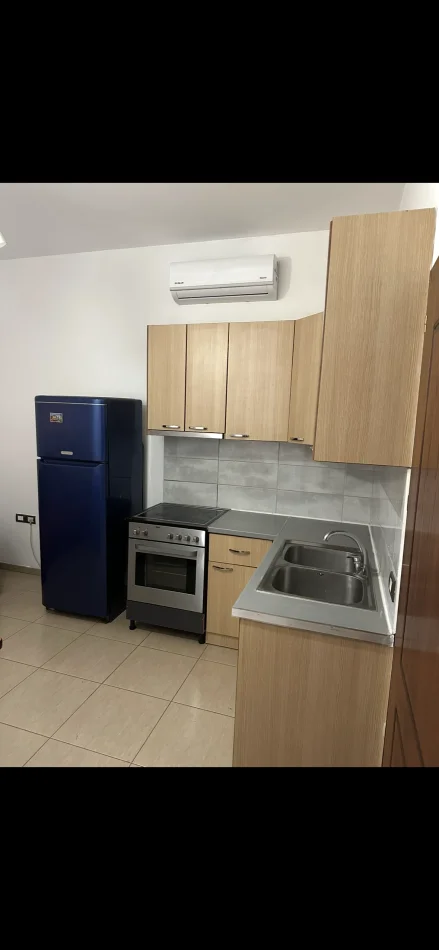 Tirane, jepet me qera apartament 1+1+Aneks Kati 0, 40 m² 300 € (Havzi Nela)