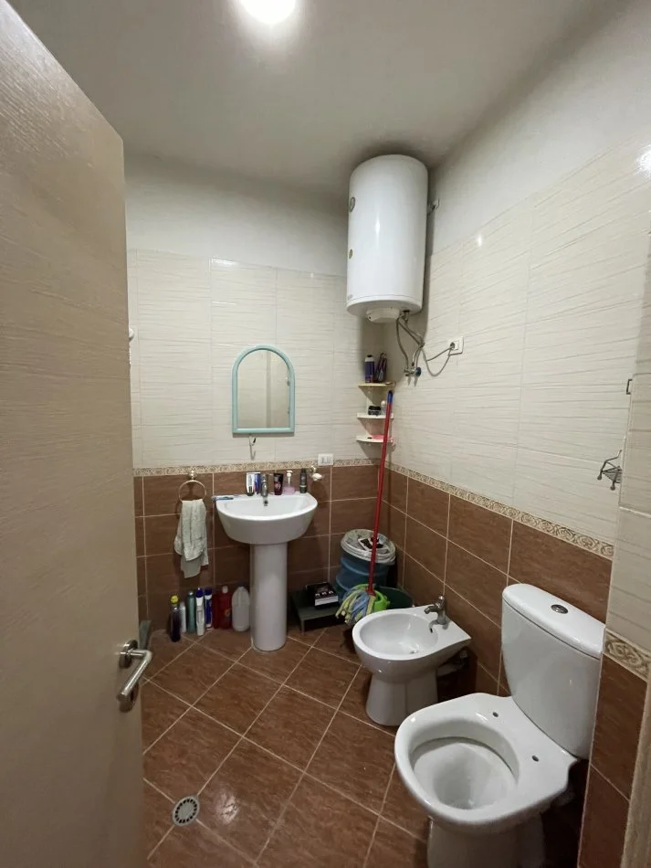 Tirane, shes apartament 2+1+Aneks+Ballkon Kati 4, 115 m² 130.000 € (Yzberisht , “Cabej”)
