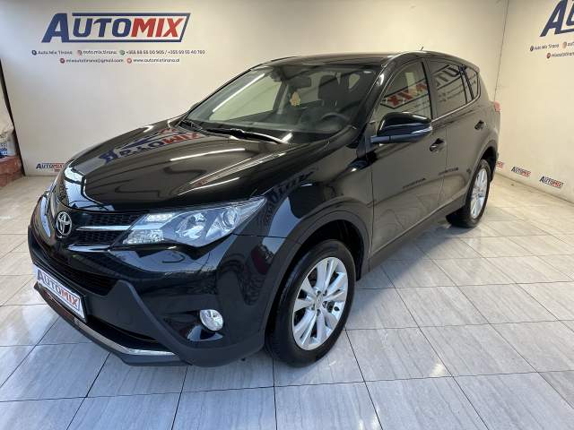Tirane, shes xhip Toyota rav4 Viti 2013, 15.900 Euro