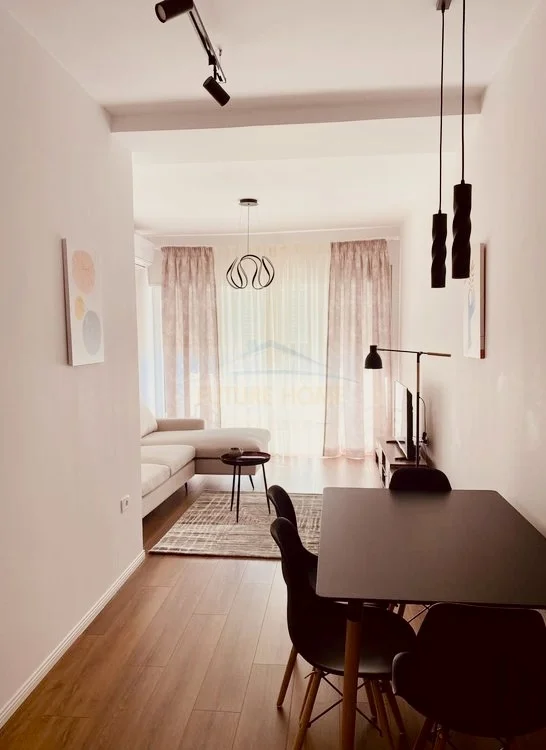 Tirane, jepet me qera apartament 1+1 Kati 3, 62 m² 600 € 