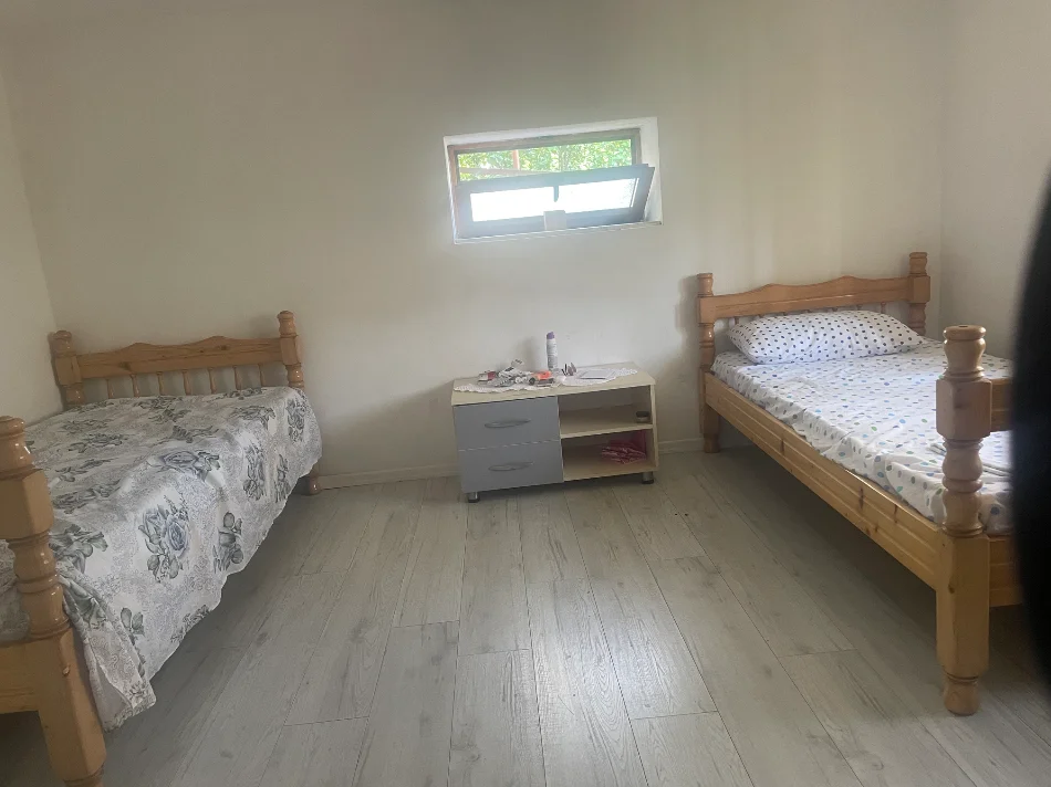 Tirane, ndarje qeraje shtepi 1+1 , 35 m² 200 € (Bajram Allaraj)