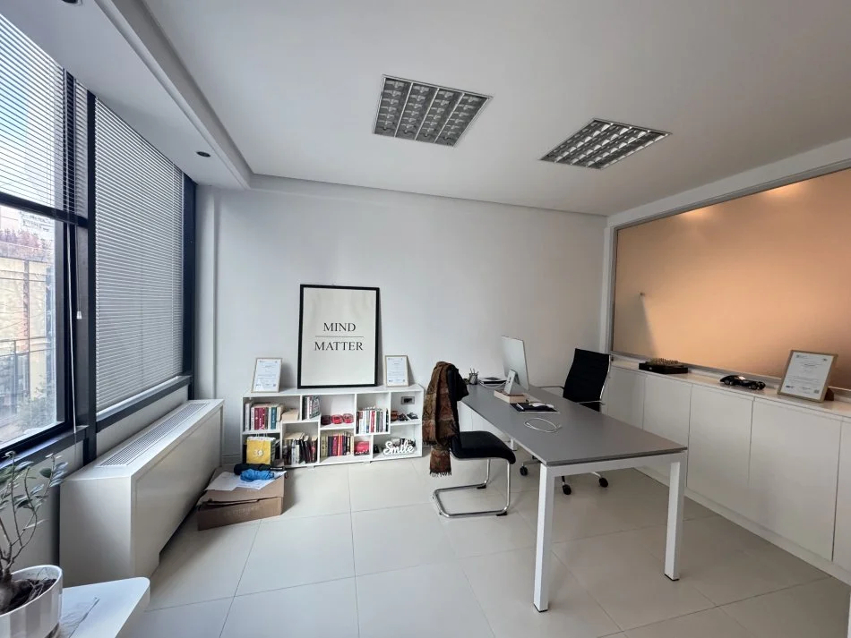 Tirane, shitet ambjent biznesi , 91 m² 340.000 € 