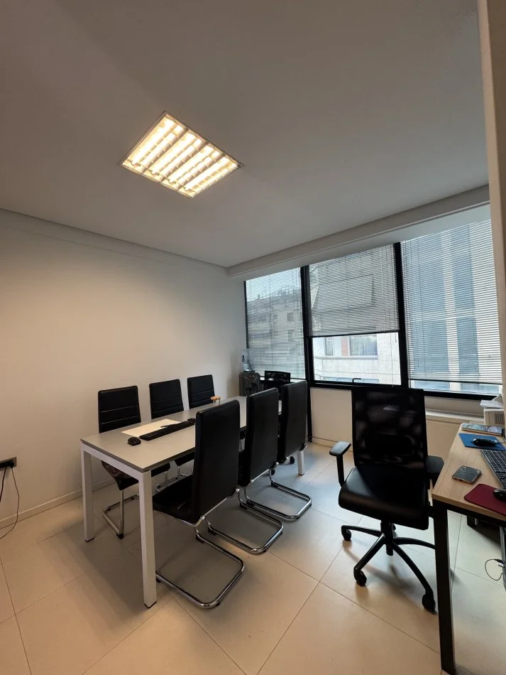 Tirane, shitet ambjent biznesi , 91 m² 340.000 € 