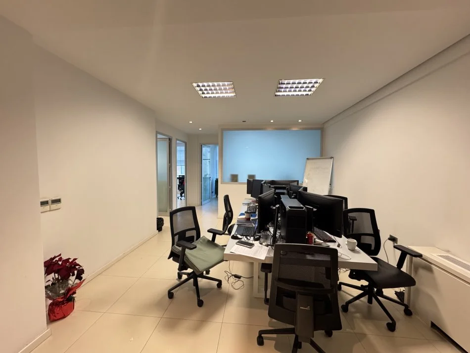 Tirane, shitet ambjent biznesi , 91 m² 340.000 € 