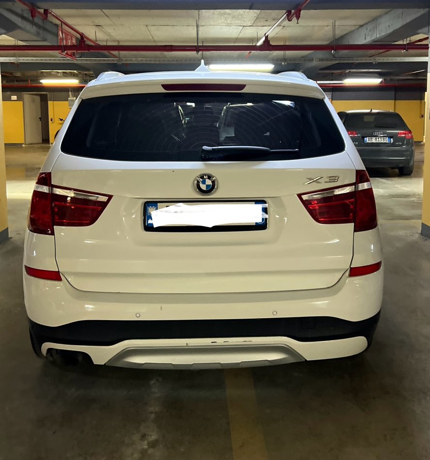 Tirane, shes makine Bmw X3 2013 Nafte, e bardhë automatik Kondicioner 210.000 km 12.000 €