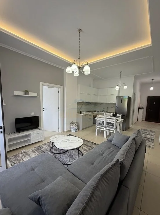 Tirane, jepet me qera apartament 1+1 Kati 1, 60 m² 500 € 