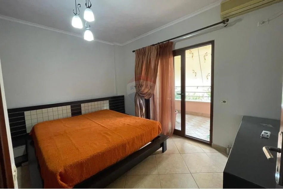 Tirane, jepet me qera apartament 2+1 Kati 2, 120 m² 650 € (Zogu i Zi)