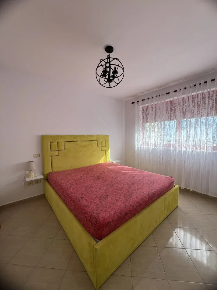 Durres, jepet me qera apartament 1+1+Ballkon Kati 4, 75 m² 450 €