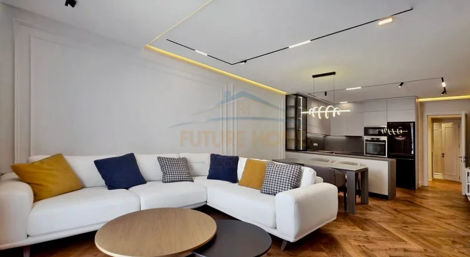 Tirane, jepet me qera apartament 3+1 , 152 m² 1.900 € 