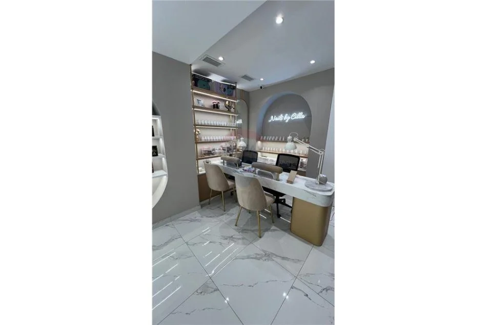 Tirane, shitet ambjent biznesi Kati 0, 60 m² 35.000 € 