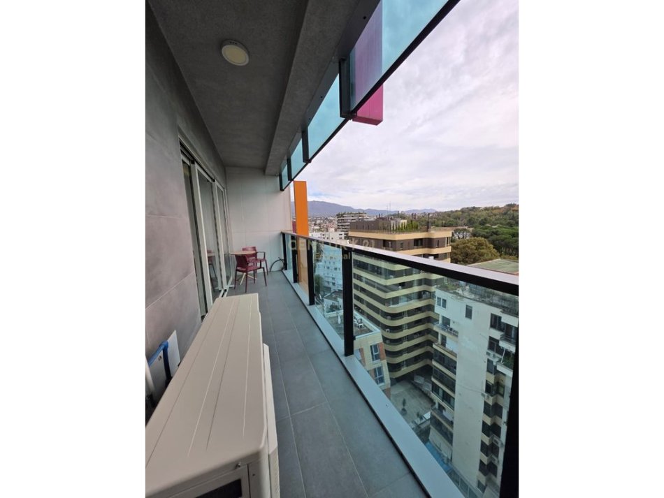 Tirane, jepet me qera apartament 2+1+Aneks+Ballkon Kati 14, 120 m² 2.200 € (Ambassador 3)