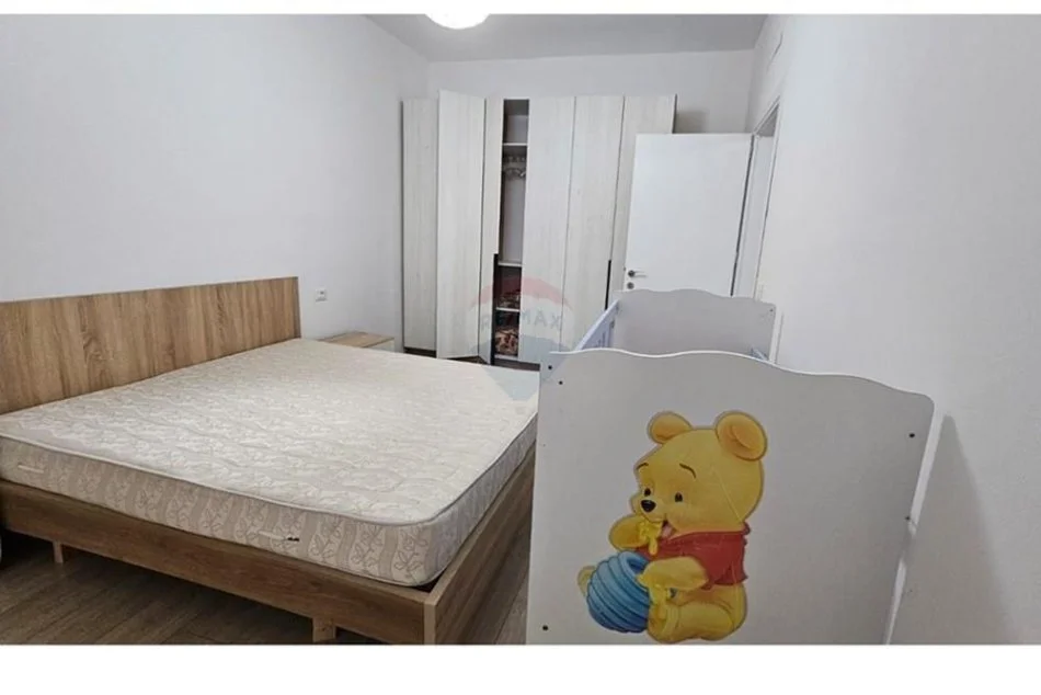 Tirane, jepet me qera apartament 1+1 Kati 7, 71 m² 700 € (Komuna e Parisit - Kompleksi Dinamo,)